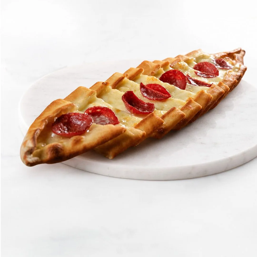 Kaşarlı Sucuklu Pide
